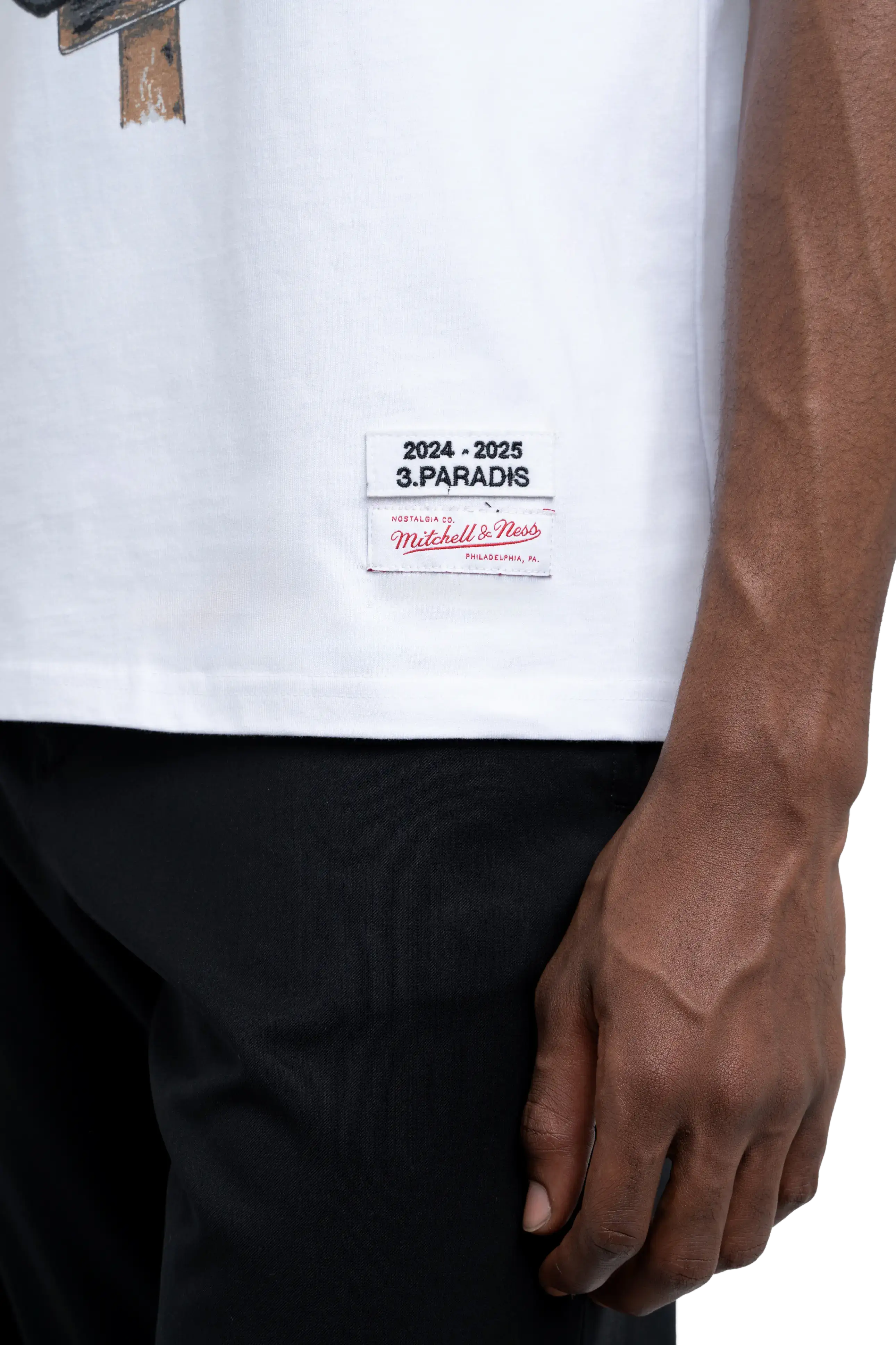 3.PARADIS, Mitchell & Ness and The NBA : Graphic Crate T-Shirt