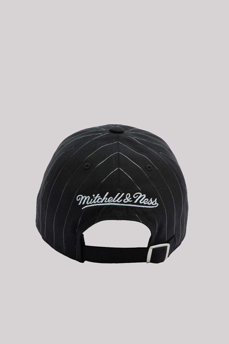 3.PARADIS, Mitchell & Ness and The NBA : Dove Embroidered Cap