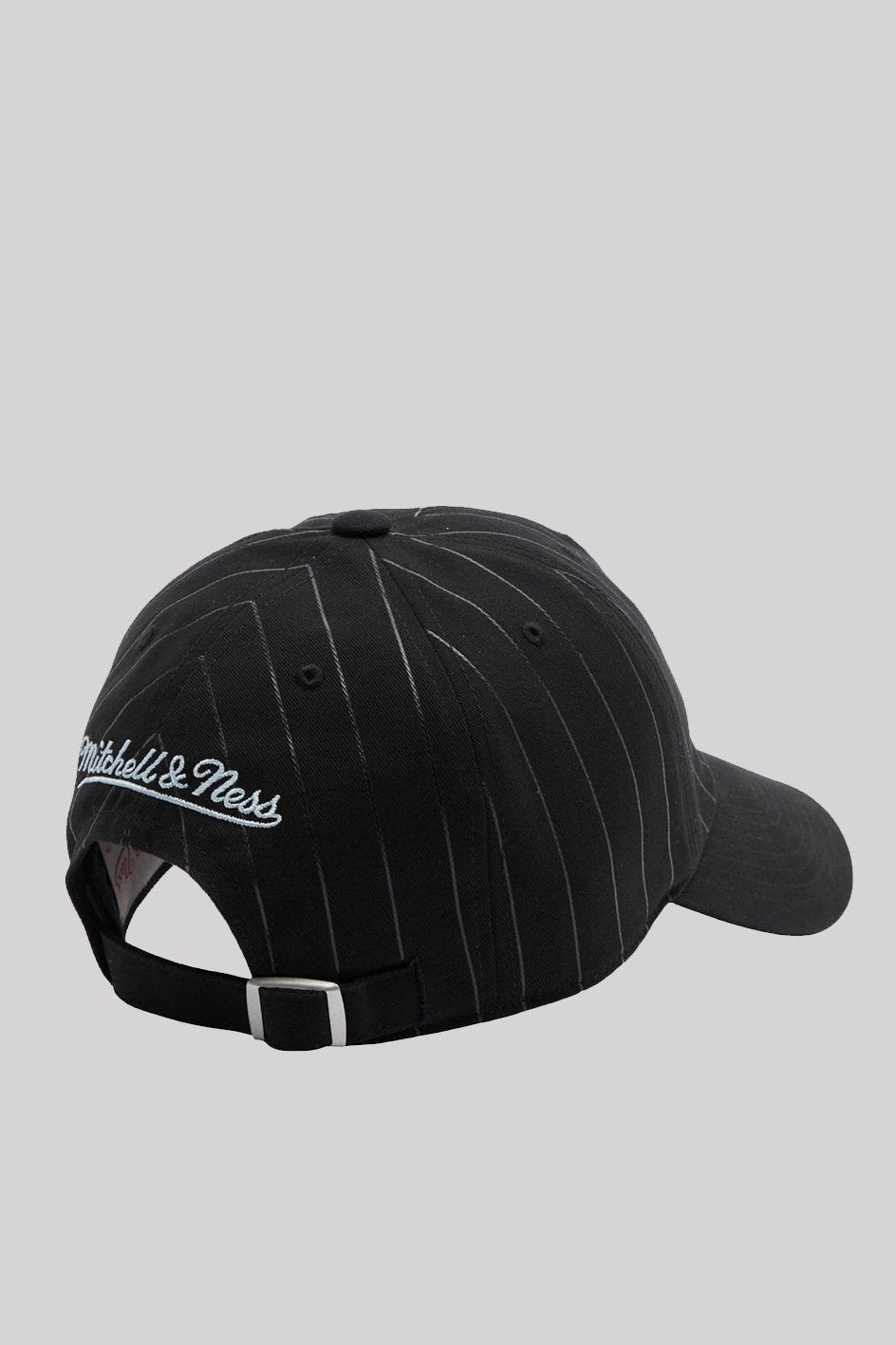 3.PARADIS, Mitchell & Ness and The NBA : Dove Embroidered Cap