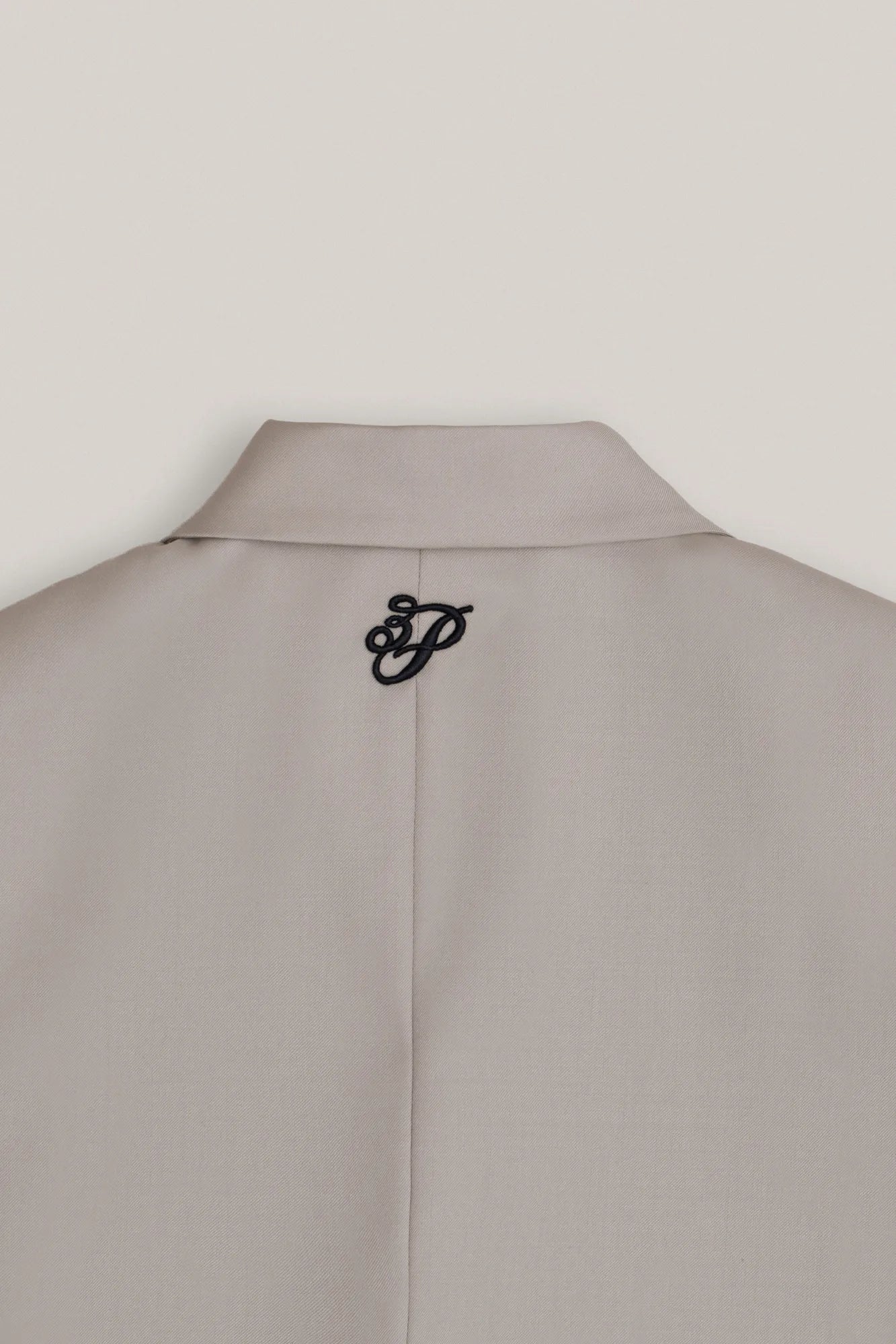 REMOVABLE SCARF BLAZER